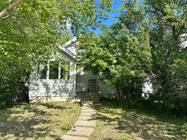 9509 102 Street, Grande Prairie