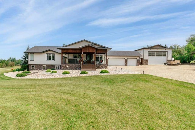 105, 1236 384 Township, Rural Red Deer County