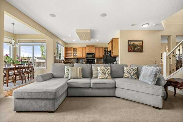 160 Royal Oak Heights Northwest, Calgary – Residential Detached Listing Photo 5