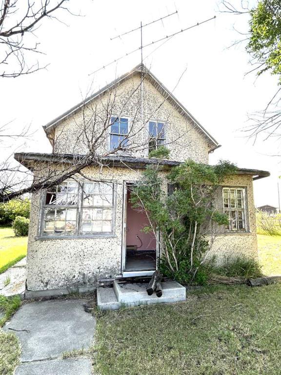 337 2 Avenue, Walsh