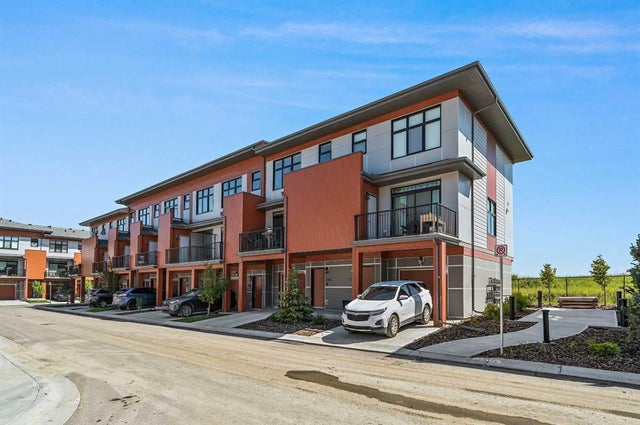 Residential Home for Sale in Calgary, Alberta