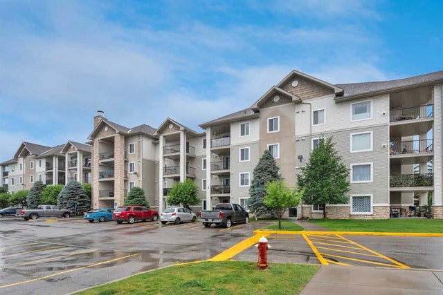 Home for Sale Located at 2310, 12 Cimarron Common, Okotoks, Alberta