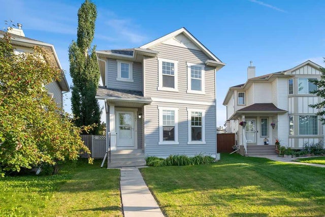 17 Coville Gardens Ne, Calgary