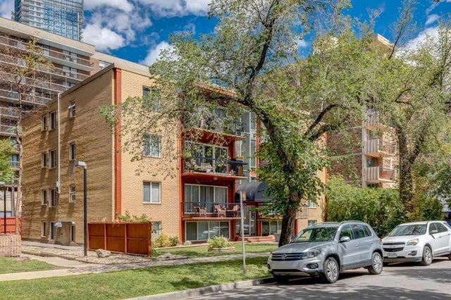 Calgary Home for Sale: Residential Listing in Beltline