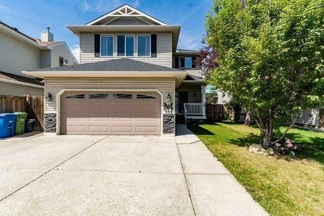 558 Fairways Crescent Nw, Airdrie