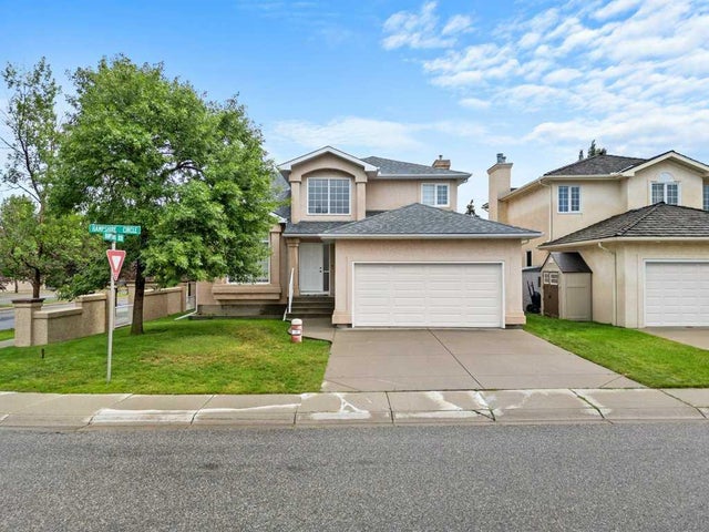 4 Hampshire Circle Nw, Calgary