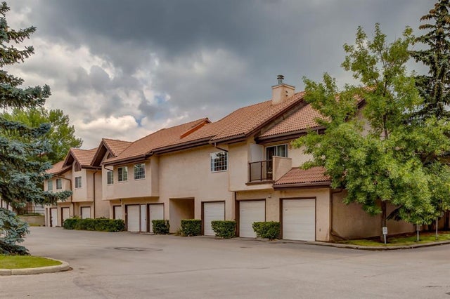 Photo for MLS®# A2240477 - home for sale at 809, 1997 Sirocco Drive Southwest, Signal Hill, Calgary Alberta