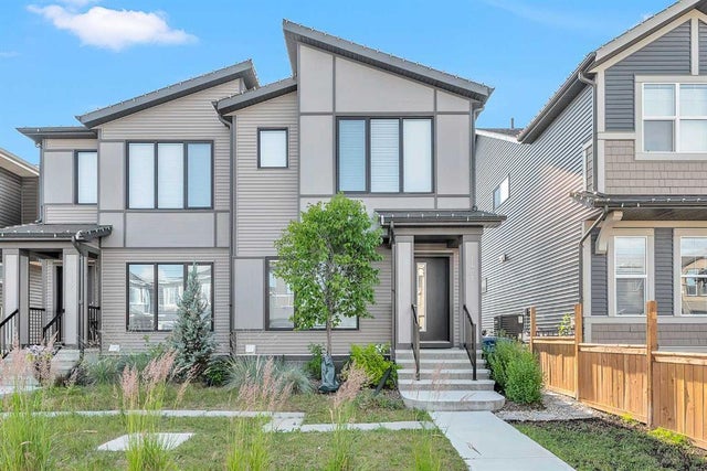 1121 Chinook Gate Bay Sw, Airdrie