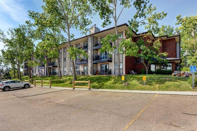 Real Estate Listing in Patterson, Calgary