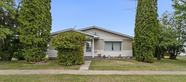 4903 53 Street, Innisfree