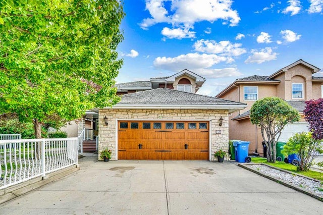 Residential Home for Sale in Calgary, Alberta