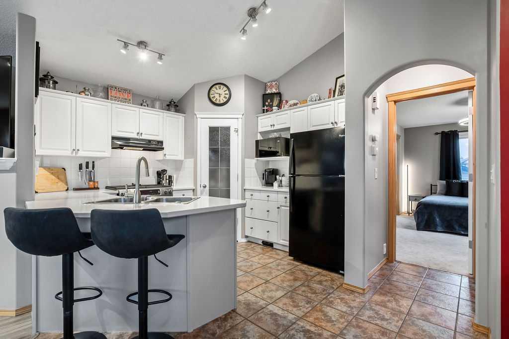 128 Cramond Crescent Southeast, Calgary – Residential Detached Listing Photo 10