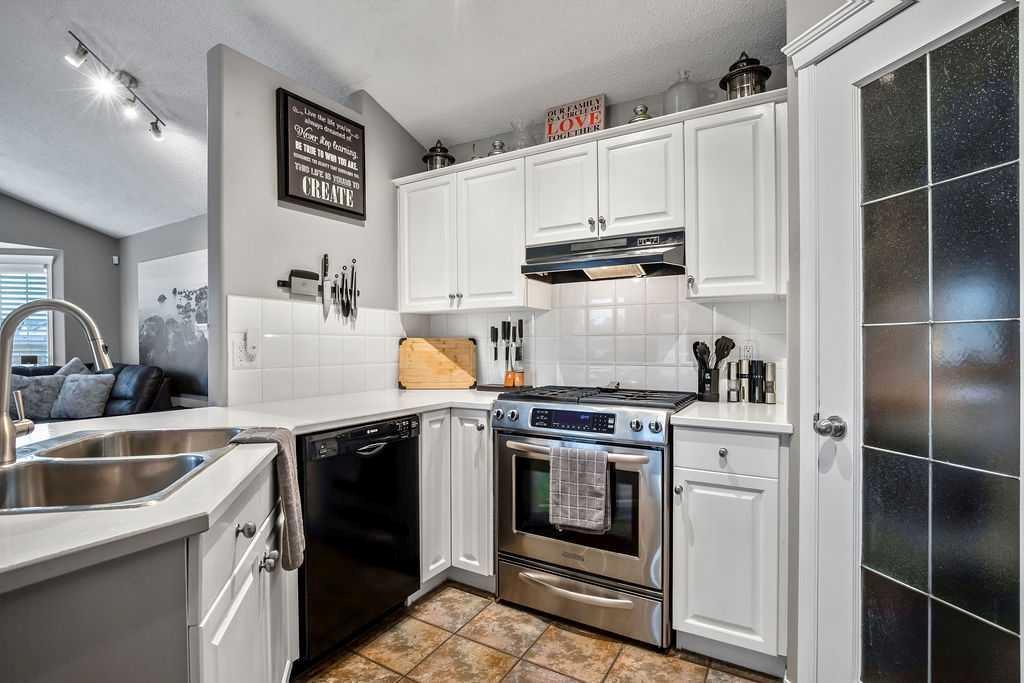 128 Cramond Crescent Southeast, Calgary – Residential Detached Listing Photo 13