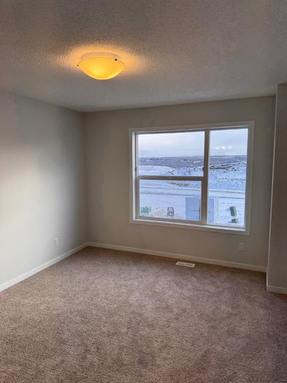 46 Setonvista Grove Southeast, Calgary – Residential Semi Detached Listing Photo 9