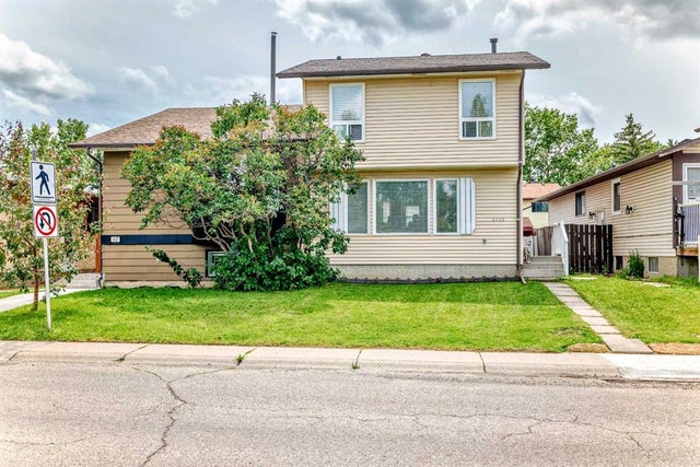 5625 Templehill Road Ne, Calgary