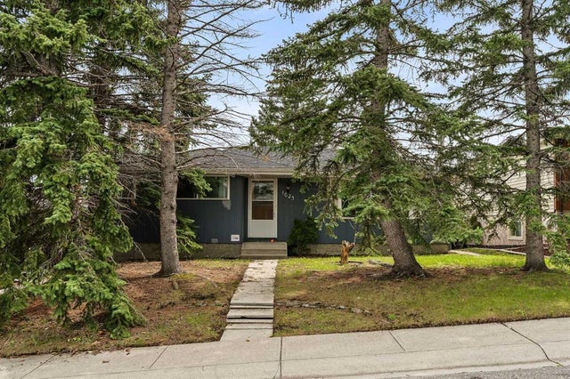 Real Estate Listing in Huntington Hills, Calgary