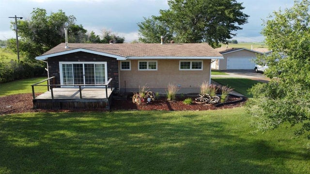 502 Fox Lake Trail, Hanna