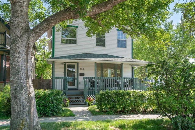 Photo for MLS®# A2241938 - home for sale at 739 19 Avenue Northwest, Mount Pleasant, Calgary Alberta
