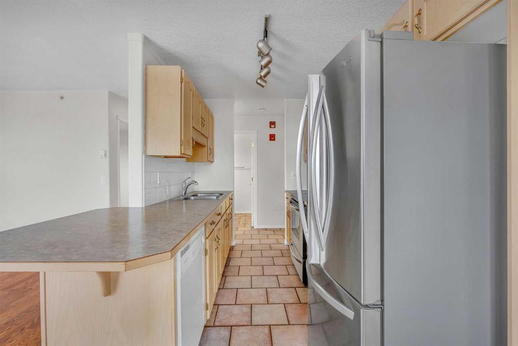 306, 165 Manora Place Ne Calgary Alberta T2A 7X5 Marlborough Park Home For Sale