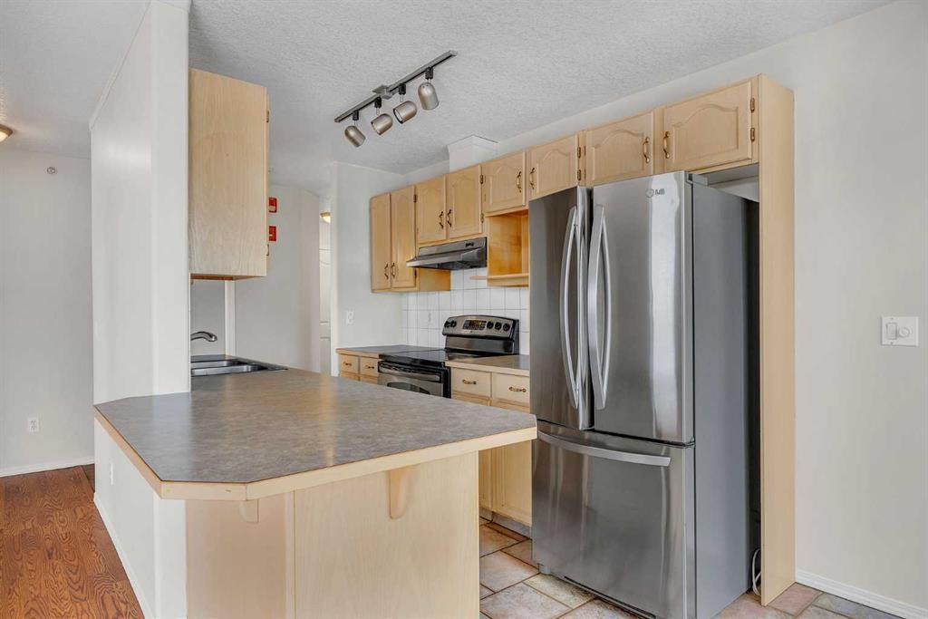 306, 165 Manora Place Ne Calgary Alberta T2A 7X5 Marlborough Park Home For Sale