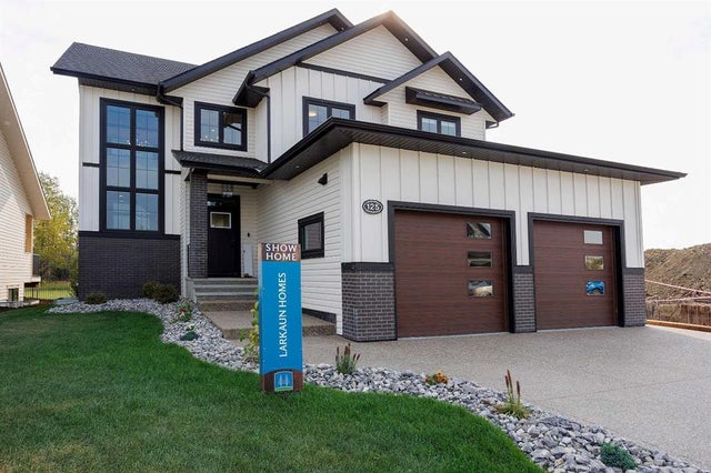 125 Emerald Drive, Red Deer