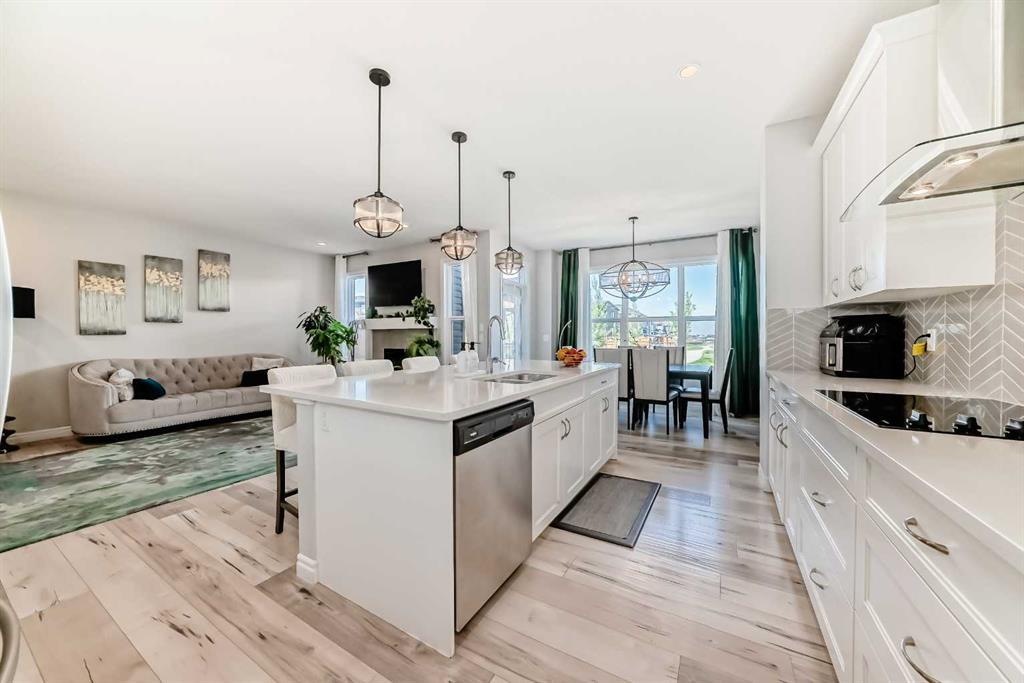 56 Belmont Terrace Southwest, Calgary – Residential Detached Listing Photo 8