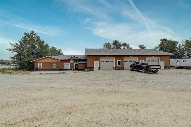 90058 A & 90058 B Township Road 720, Rural Grande Prairie No. 1, County of