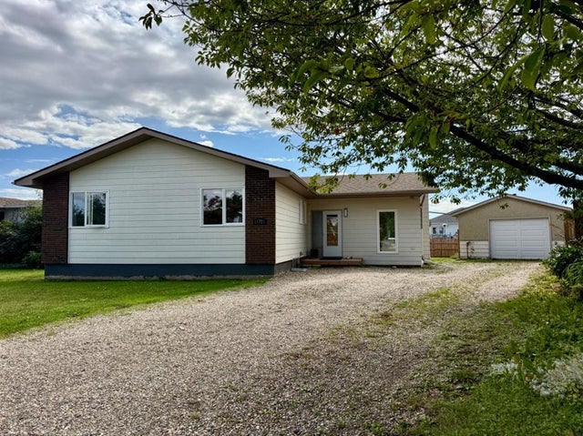 11721 103 Avenue, Fairview