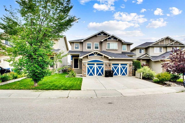 Calgary Real Estate Listing: 152 New Brighton Landing Southeast, New Brighton