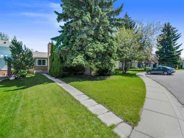47 Sunhurst Court Se, Calgary
