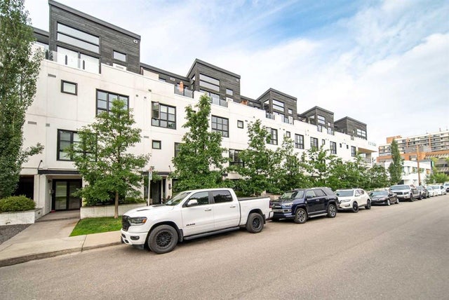 Home for Sale Located at 113, 1719 9a Street Southwest, Calgary, Alberta