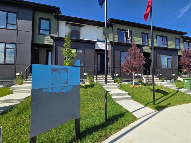 Photo for MLS®# A2242263 - home for sale at 218 Vantage Drive, Greystone, Cochrane Alberta