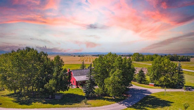 32 Aventerra Way, Rural Rocky View County