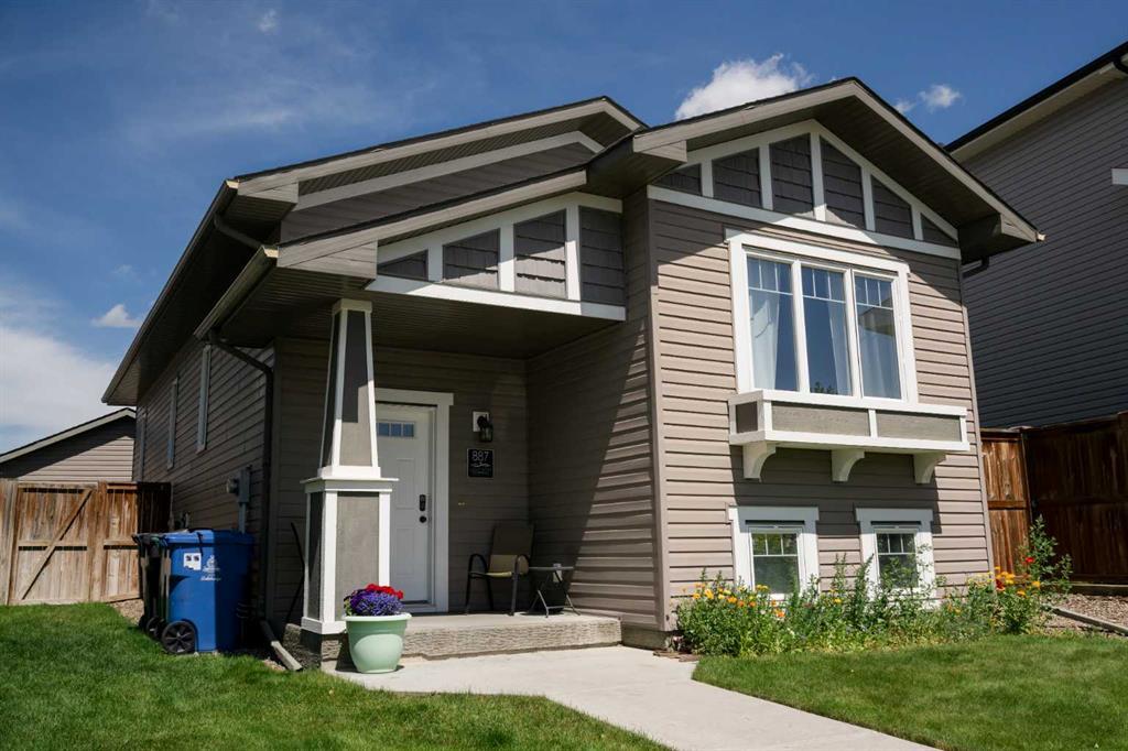 887 Keystone Meadows W, Lethbridge
