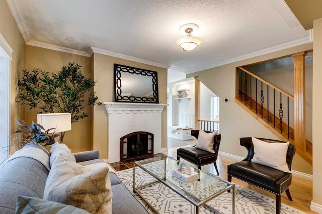 239 18 Avenue Ne, Calgary