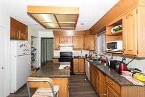 105 Valhalla Crescent Northwest, Calgary – Residential Detached Listing Photo 3