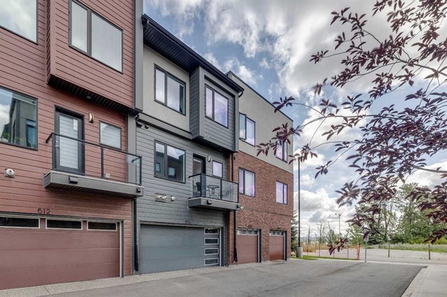 614 Greenbriar Common Nw, Calgary