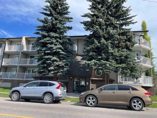 102, 110 20 Avenue Ne, Calgary
