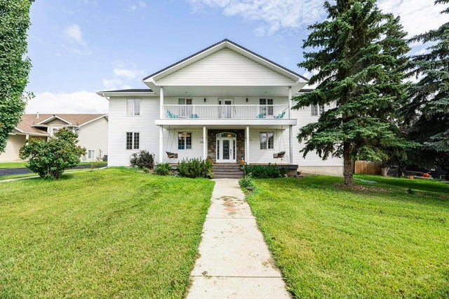 4922 College Avenue, Lacombe
