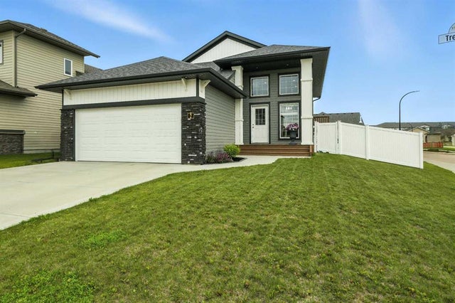 2 Trebble Close, Red Deer