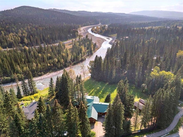 67 Bracken Point, Bragg Creek
