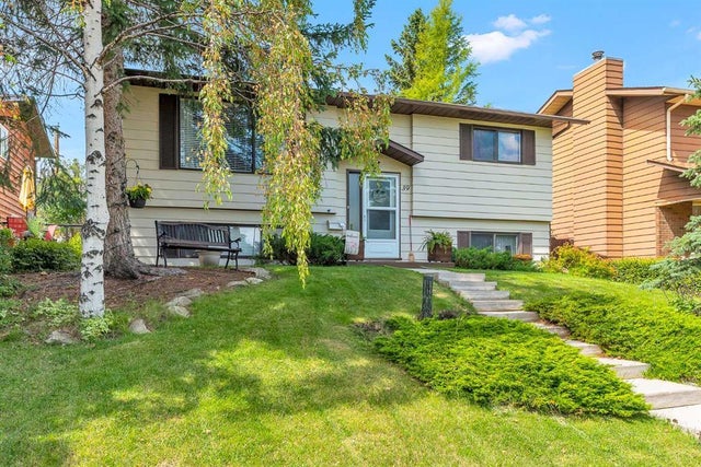 Residential Home for Sale in Calgary, Alberta