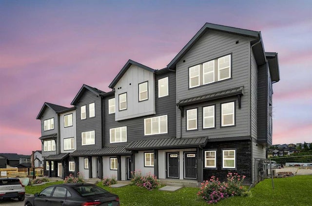 2219 81st Street Sw, Calgary