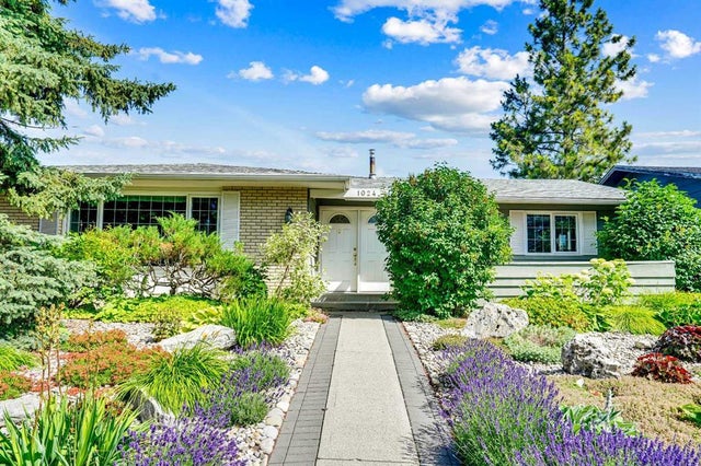 Photo for MLS®# A2243235 - home for sale at 1024 Lake Christina Way Southeast, Lake Bonavista, Calgary Alberta