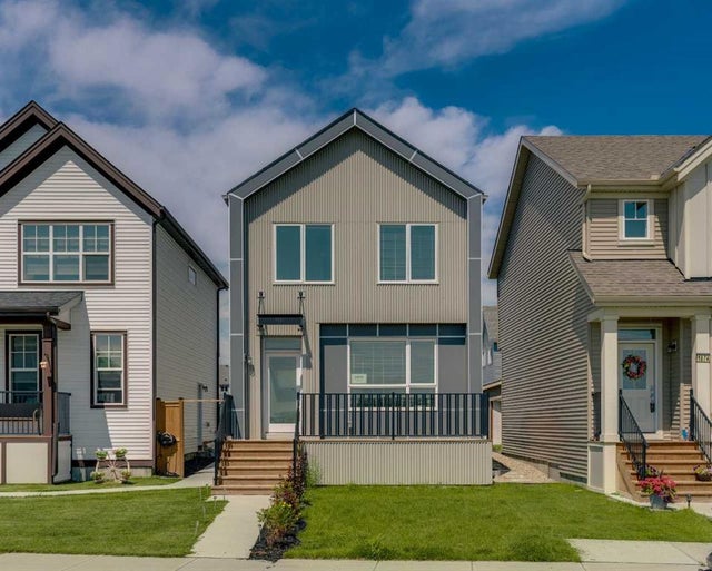 Calgary Real Estate Listing: 1870 Rangeview Drive Southeast, Rangeview