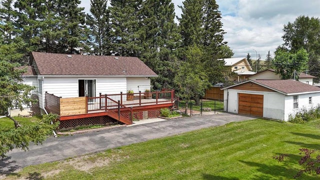 311 Twin Cities Drive, Longview