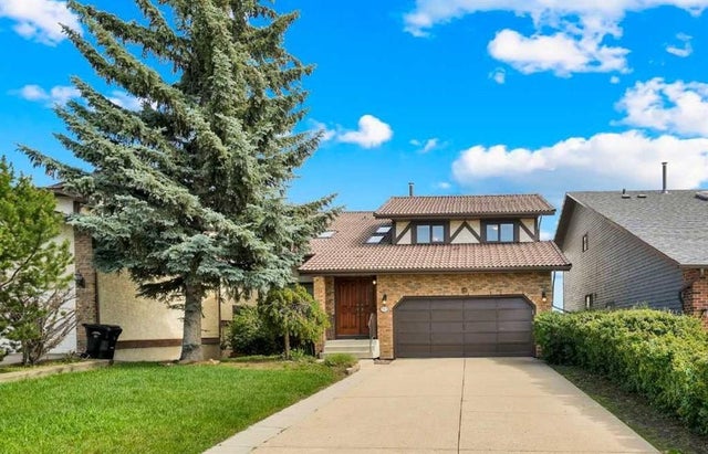 Photo for MLS®# A2243513 - home for sale at 99 Hawkcliff Way Northwest, Hawkwood, Calgary Alberta