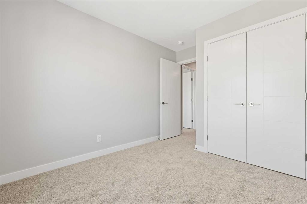 7055 Rangeview Avenue Southeast, Calgary – Residential Semi Detached Listing Photo 12