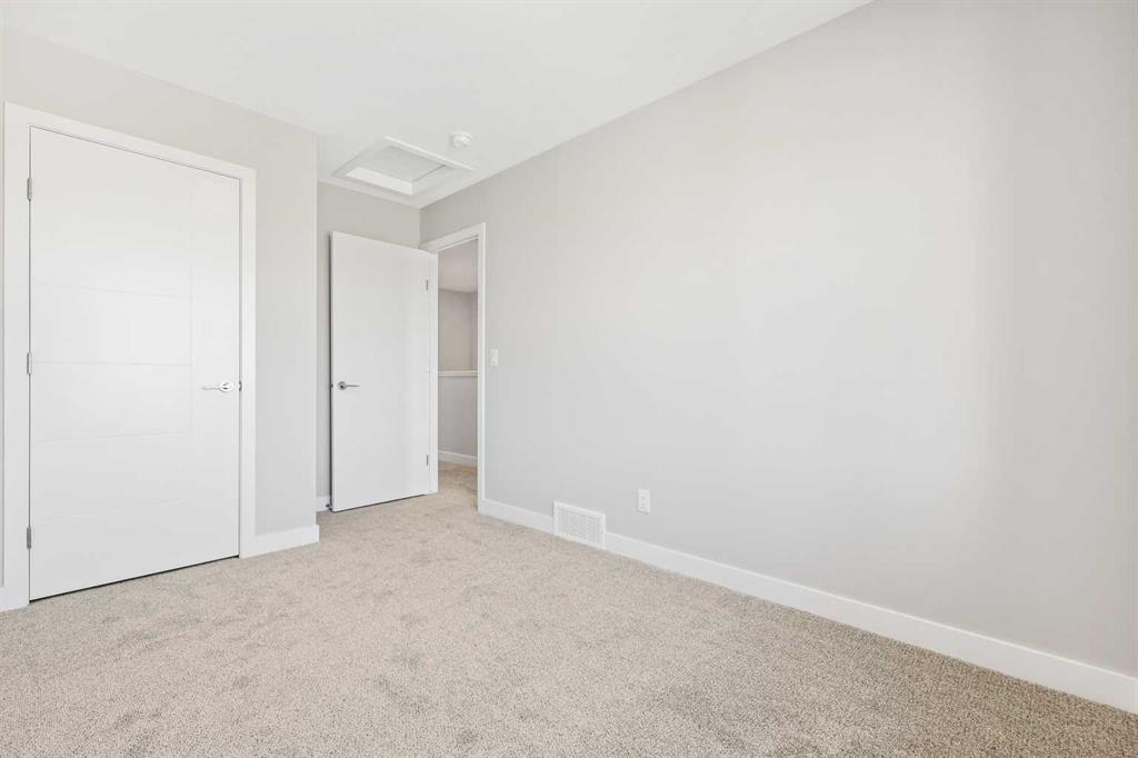 7055 Rangeview Avenue Southeast, Calgary – Residential Semi Detached Listing Photo 15