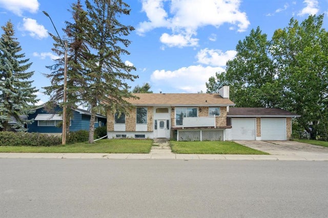 422 7 Street, Beiseker